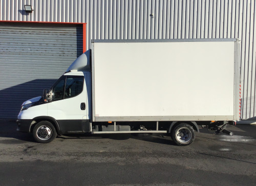 IVECO DAILY CHASSIS CABINE CAB 35 C 16 EMP 4100 QUAD-LEAF BVM6 3.0L