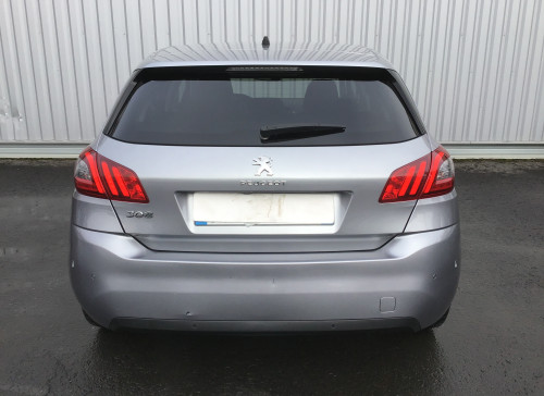 Peugeot 308 PureTech 130ch S&S EAT8 Tech Edition