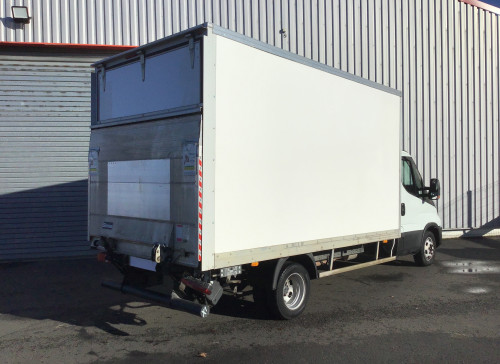 IVECO DAILY CHASSIS CABINE CAB 35 C 16 EMP 4100 QUAD-LEAF BVM6 3.0L