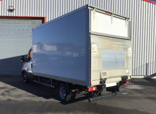 IVECO DAILY CHASSIS CABINE CAB 35 C 16 EMP 4100 QUAD-LEAF BVM6 3.0L