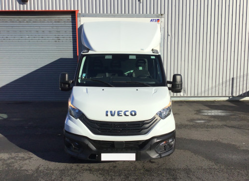 IVECO DAILY CHASSIS CABINE CAB 35 C 16 EMP 4100 QUAD-LEAF BVM6 3.0L