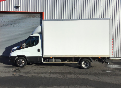 IVECO DAILY CHASSIS CABINE CAB 35 C 16 EMP 4100 QUAD-LEAF BVM6 3.0L