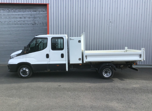 IVECO DAILY CHASSIS DBLE CABINE CAB 35 C 14 EMP 4100 QUAD-LEAF BVM6